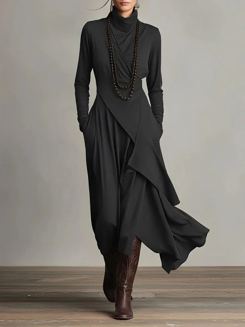 Damern Elegant Maxiklänning med draperad överdel och asymmetrisk skärning Mirla-Eva Jonsson