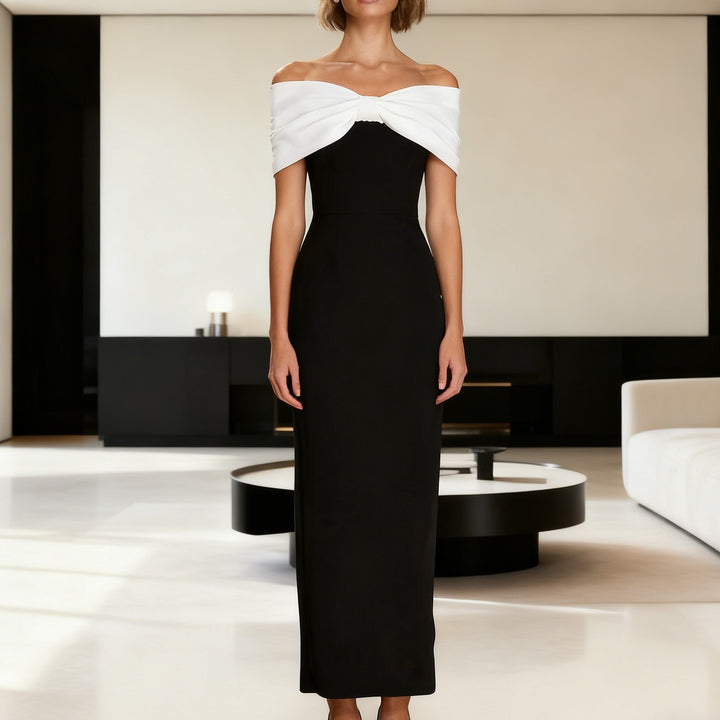 Damern Elegant Maxiklänning med off-shoulder design och figursydd skärning Mirla-Eva Jonsson