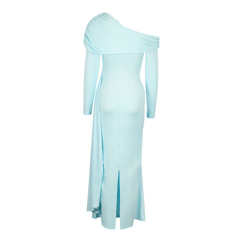 Damern Elegant wrap dress with asymmetric neckline and refined ruffle details Mirla-Eva Jonsson