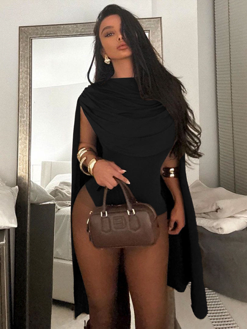Damern Figurformande Cocktailklänning med huva-liknande detalj Mirla-Eva Jonsson