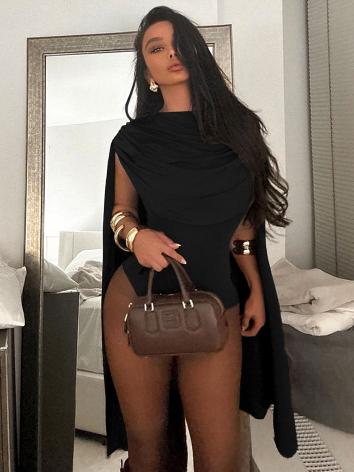 Damern Figurformande Cocktailklänning med huva-liknande detalj Mirla-Eva Jonsson