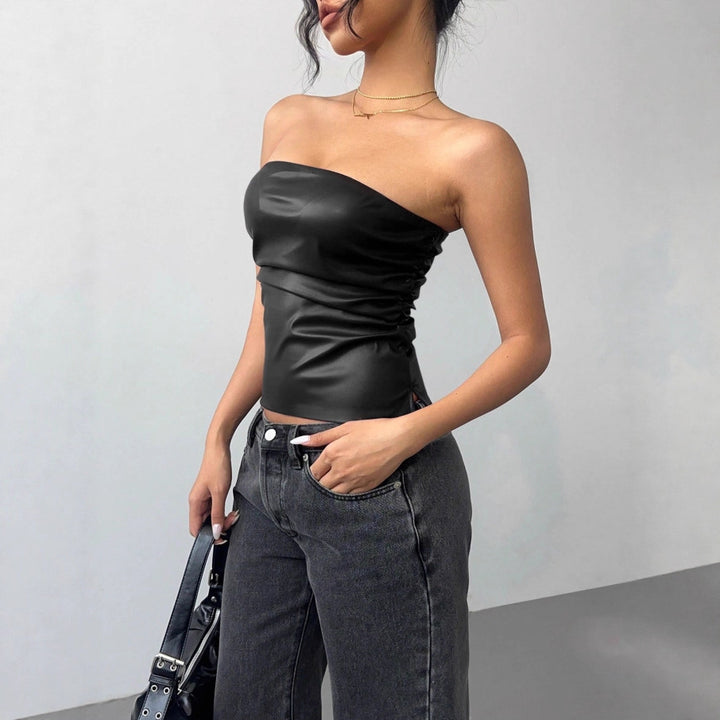 Damern Figurspelar Oberdel i edgy läderlook Mirla-Eva Jonsson