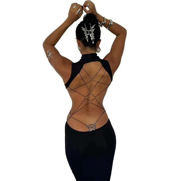 Damern Figursydd Maxiklänning med eleganta Cut-Out-detaljer Mirla-Eva Jonsson