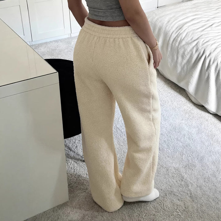Damern Fuzzy Joggingbyxor med elastisk midja och sidofickor Mirla-Eva Jonsson