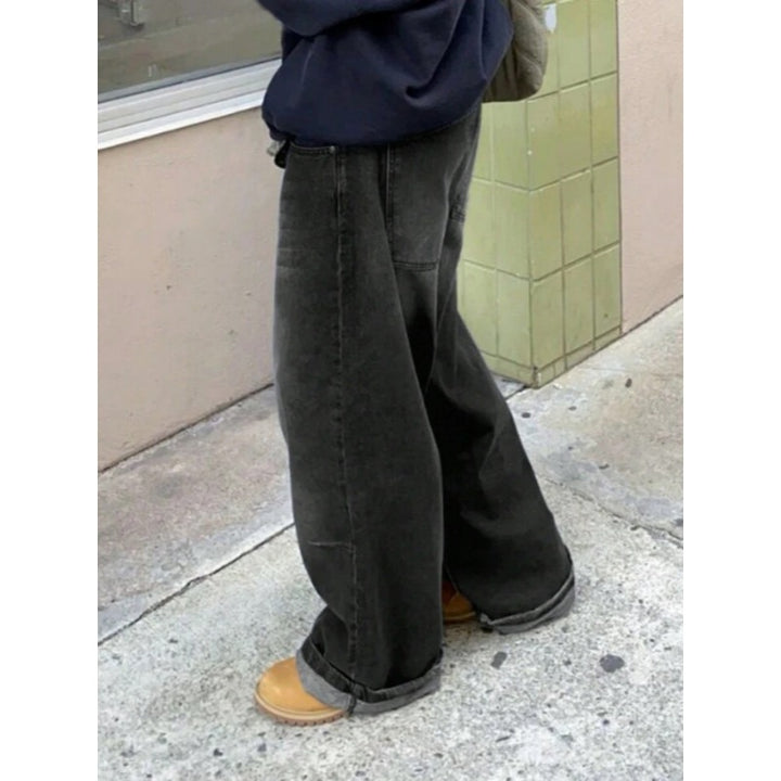 Damern High-Waist Baggy Jeans med unik tvättprocess Mirla-Eva Jonsson