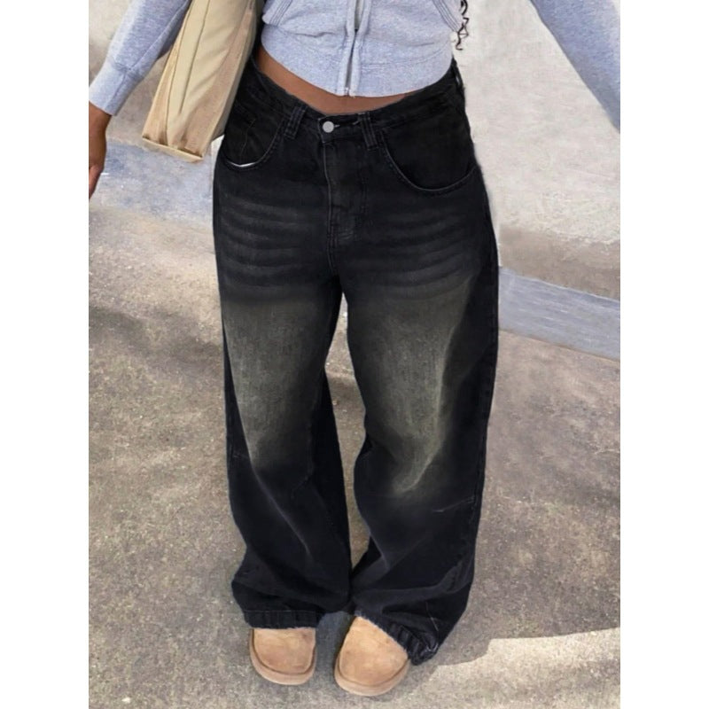 Damern High-Waist Baggy Jeans med unik tvättprocess Mirla-Eva Jonsson
