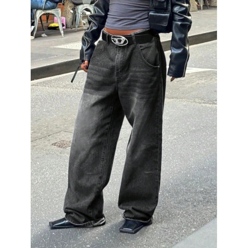 Damern High-Waist Baggy Jeans med unik tvättprocess Mirla-Eva Jonsson