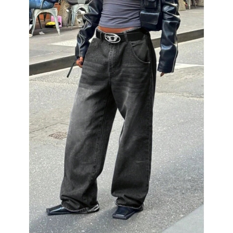 Damern High-Waist Baggy Jeans med unik tvättprocess Mirla-Eva Jonsson