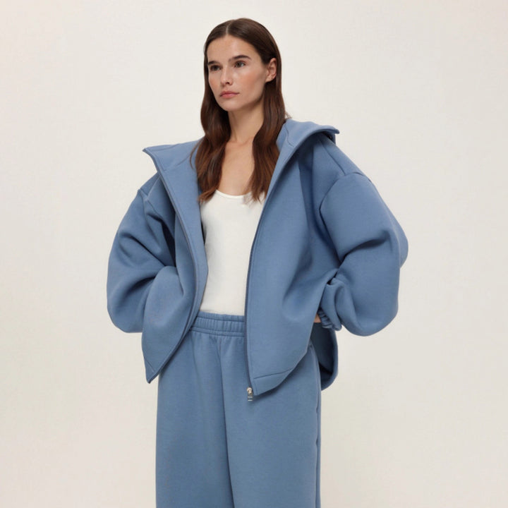 Damern Lättsamt Oversized Fritidsdräkt med mjuk huva och vida byxor Mirla-Eva Jonsson