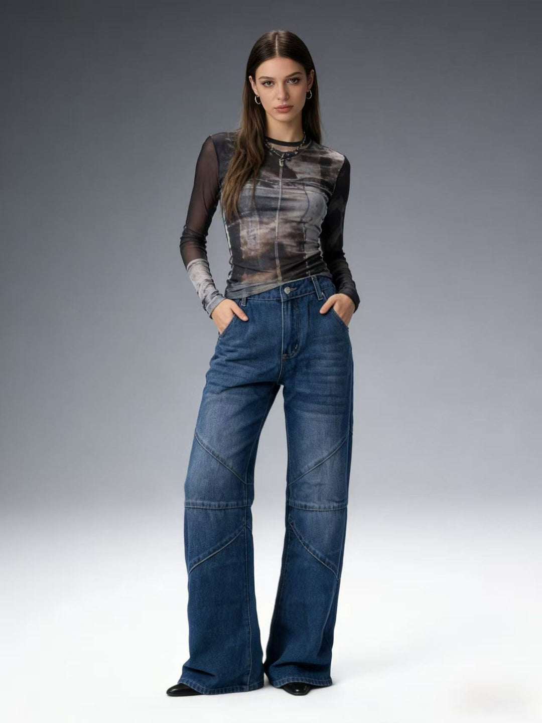 Damern Löst passande jeans med unika sömnadsdetaljer Mirla-Eva Jonsson