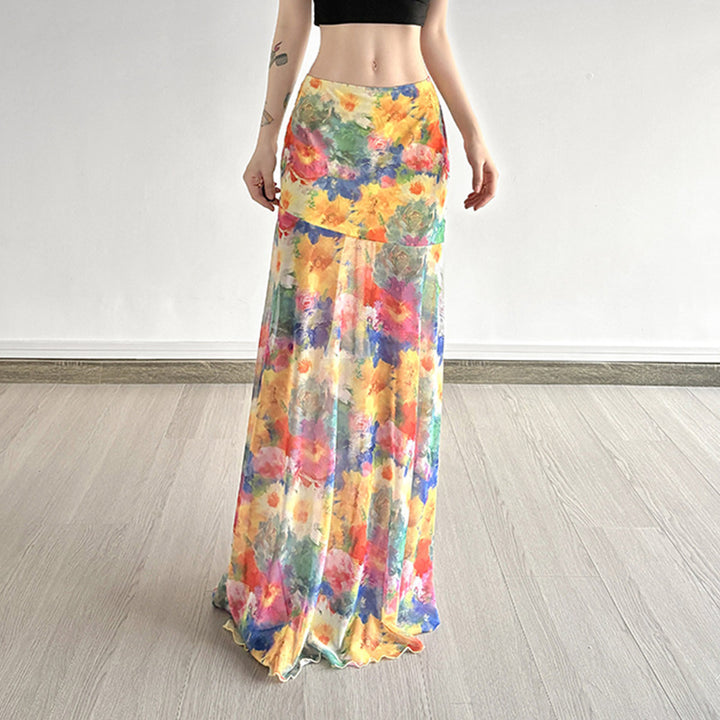 Damern Maxi Kjol med blommigt Chiffon-design och svajig fåll Mirla-Eva Jonsson