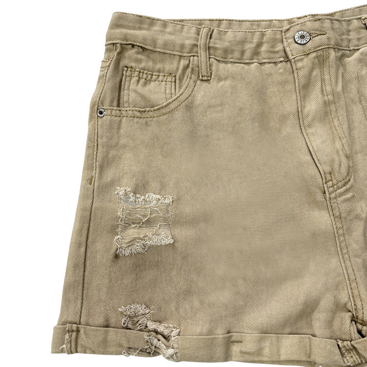 Damern Modiska Destroyed Shorts i Denim med avslappnad passform och fransiga detaljer Mirla-Eva Jonsson