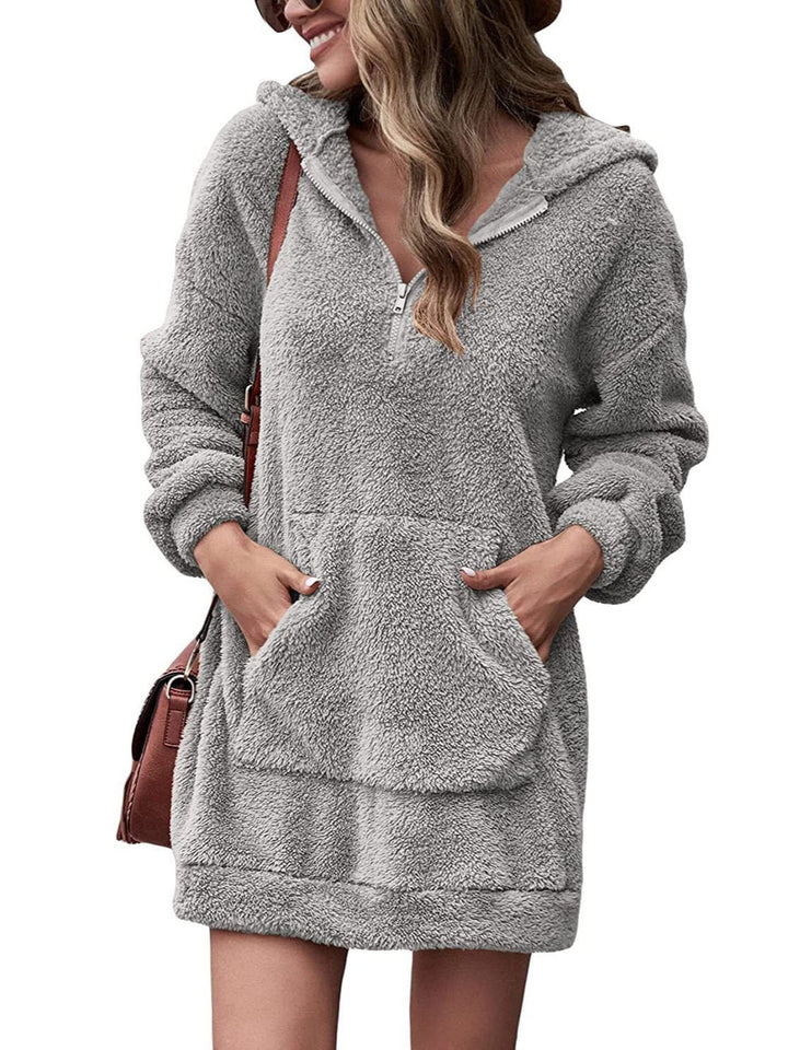 Damern Mysig Hoodie-klänning med praktiska fickor och halv dragkedja Mirla-Eva Jonsson