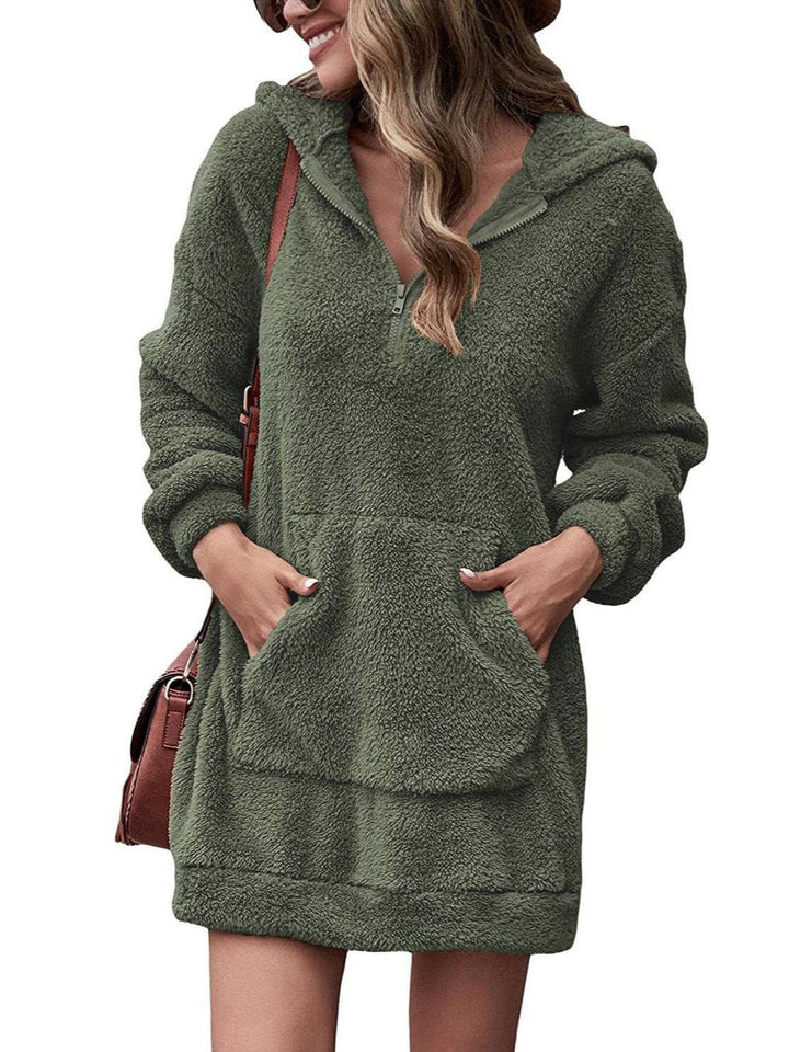 Damern Mysig Hoodie-klänning med praktiska fickor och halv dragkedja Mirla-Eva Jonsson
