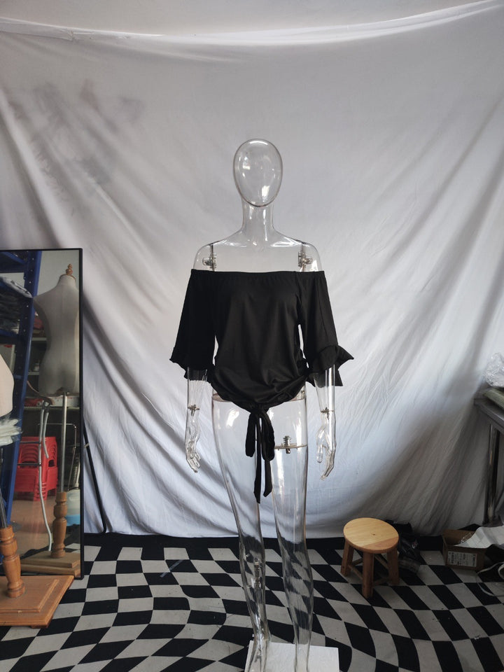 Damern Off-Shoulder Blus med Rufsdetaljer och Midjeband Mirla-Eva Jonsson