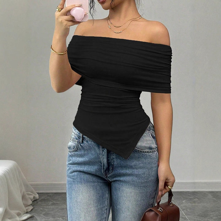 Damern Off-Shoulder Blusenshirt med asymmetrisk nederkant och rynkning Mirla-Eva Jonsson