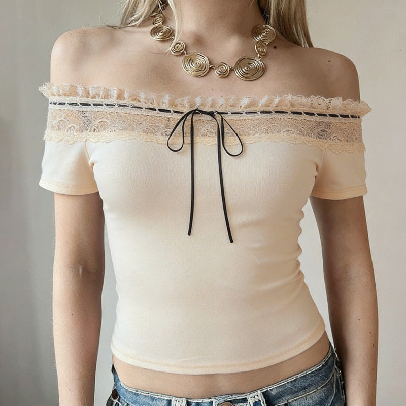 Damern Off-Shoulder Topp med spetsdetaljer och figursydd passform Mirla-Eva Jonsson