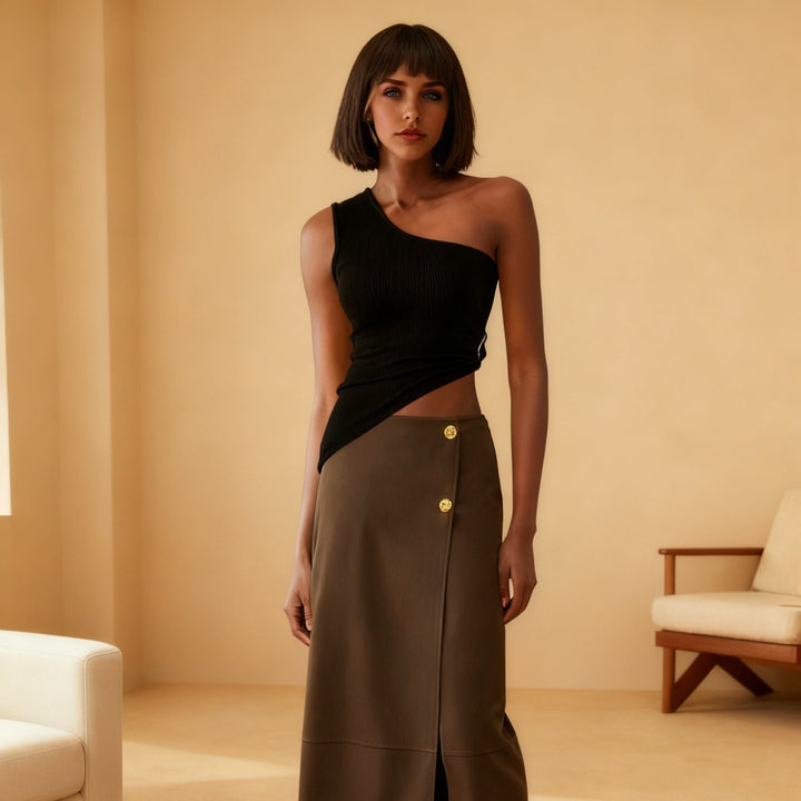 Damern One-Shoulder Topp med elegant drapering och figurnära snitt Mirla-Eva Jonsson