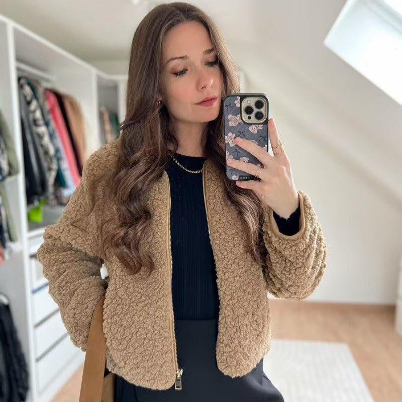 Damern Teddyjacka med dragkedja och sidofickor Mirla-Eva Jonsson