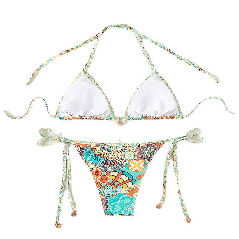 Damern Triangel-Bikini med lekfullt bindsystem och färgglatt mönster Mirla-Eva Jonsson