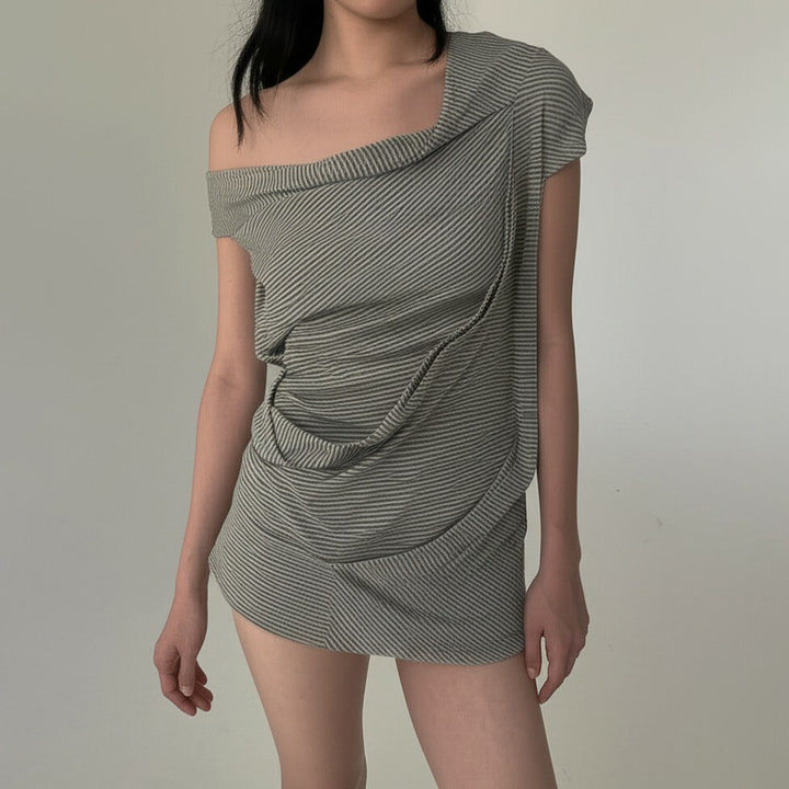 Damern asymmetrisk topp med mångsidig design Mirla-Eva Jonsson