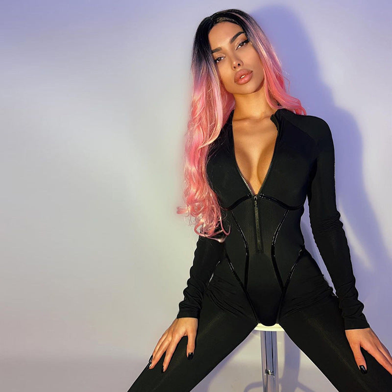 Damern åtsittande jumpsuit med dragkedja och mode detaljer Mirla-Eva Jonsson