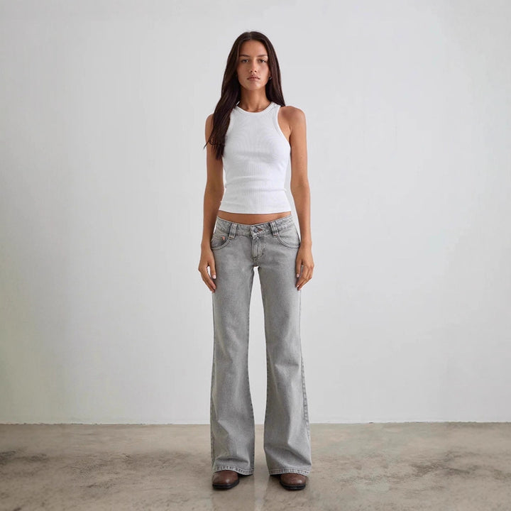 Damern bootcut jeans med hög midja och trendig passform Mirla-Eva Jonsson