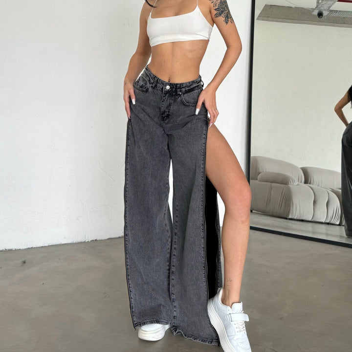 Damern breda denimjeans med avslappnad passform och höga fickor Mirla-Eva Jonsson