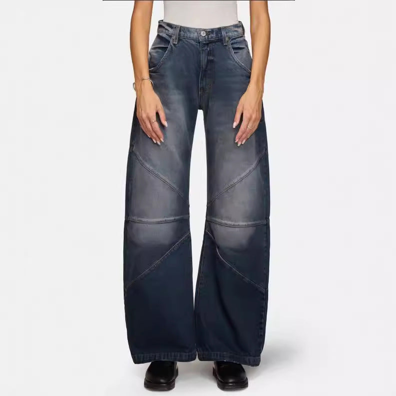 Damern breda jeans med unik sömnadsdesign i trendig stil Mirla-Eva Jonsson