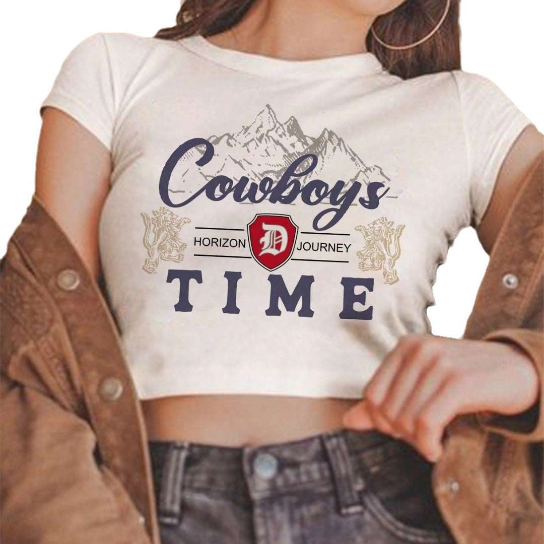 Damern crop-top med kreativt cowboymotiv och avslappnad passform Mirla-Eva Jonsson