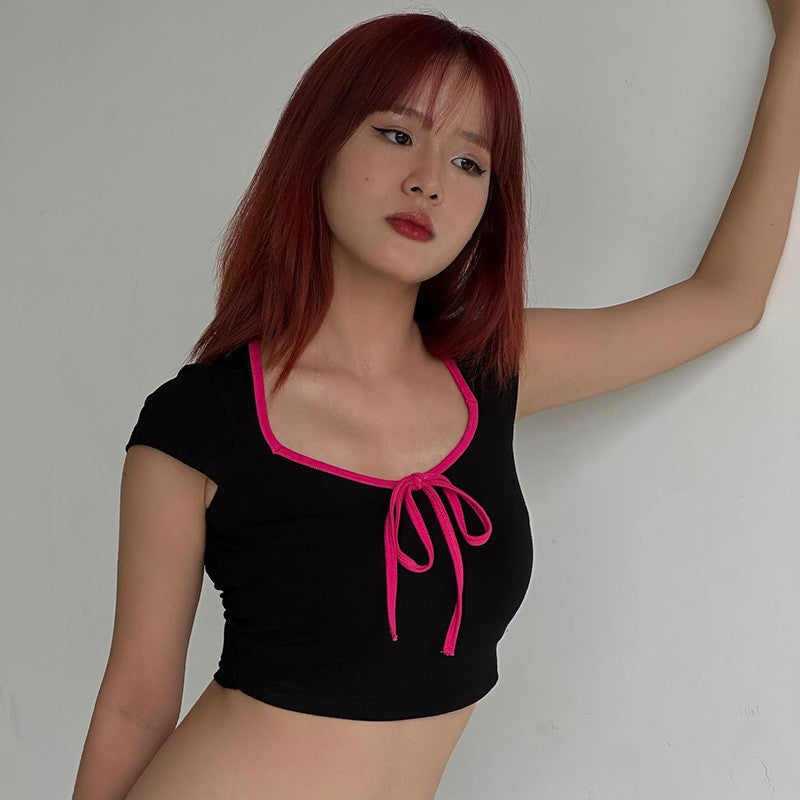 Damern cropped T-shirt med dekorativt snöre Mirla-Eva Jonsson