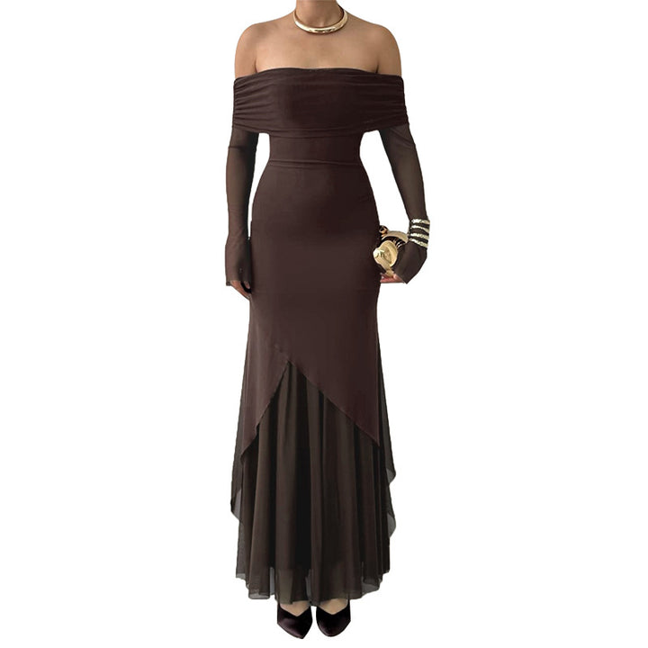 Damern elegant off-the-shoulder maxikjol med raffinerad ruffle-topp och asymmetrisk fåll Mirla-Eva Jonsson
