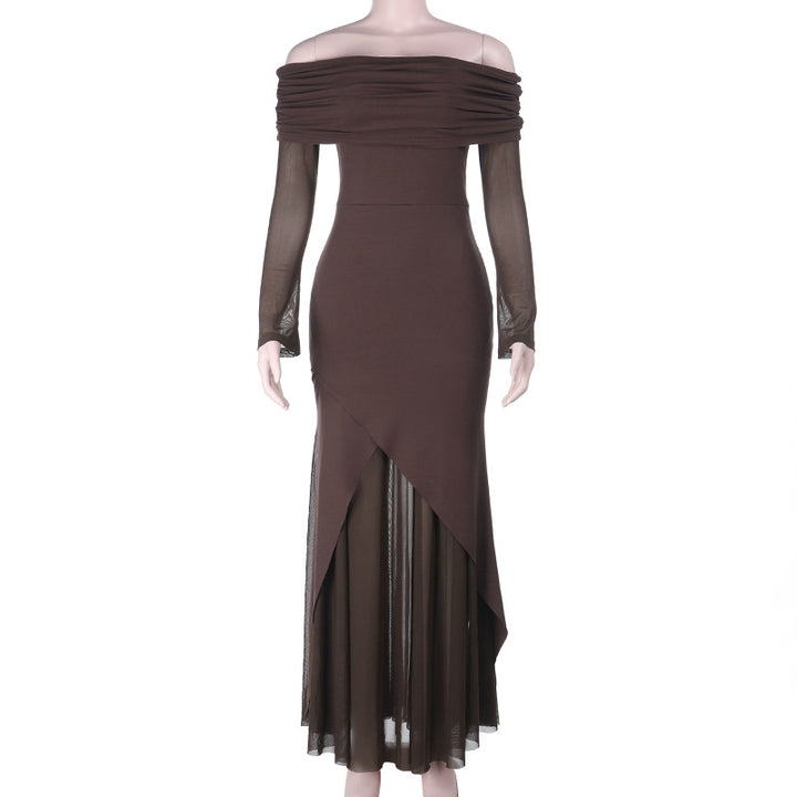 Damern elegant off-the-shoulder maxikjol med raffinerad ruffle-topp och asymmetrisk fåll Mirla-Eva Jonsson
