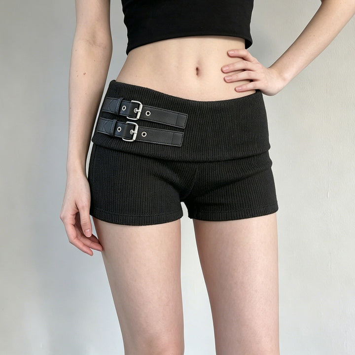 Damern elegante shorts med dekorativa remmar och hög midja Mirla-Eva Jonsson