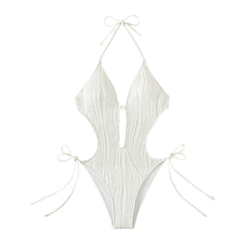 Damern enstyckad baddräkt med raffinerad cut-out-design Mirla-Eva Jonsson