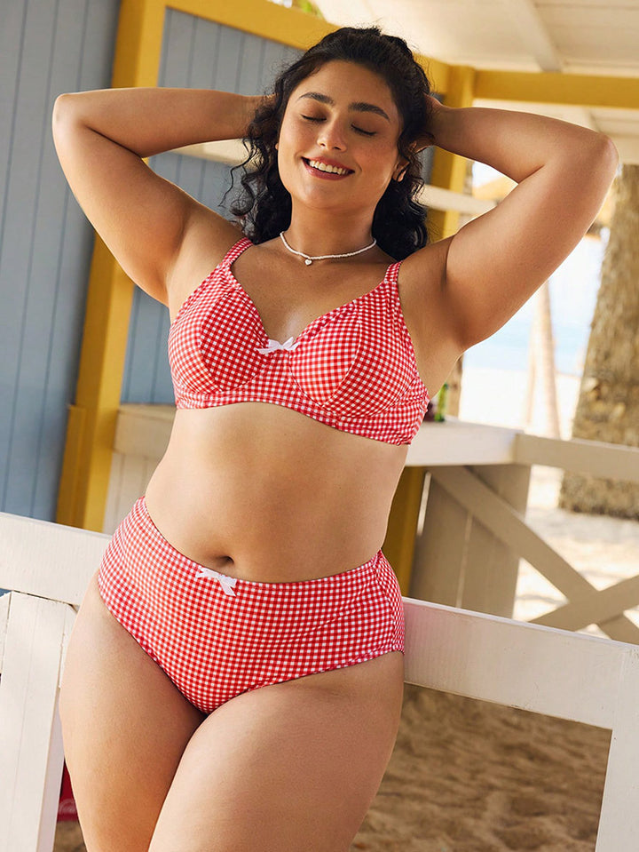 Damern högsittande bikini med vadderad topp Mirla-Eva Jonsson