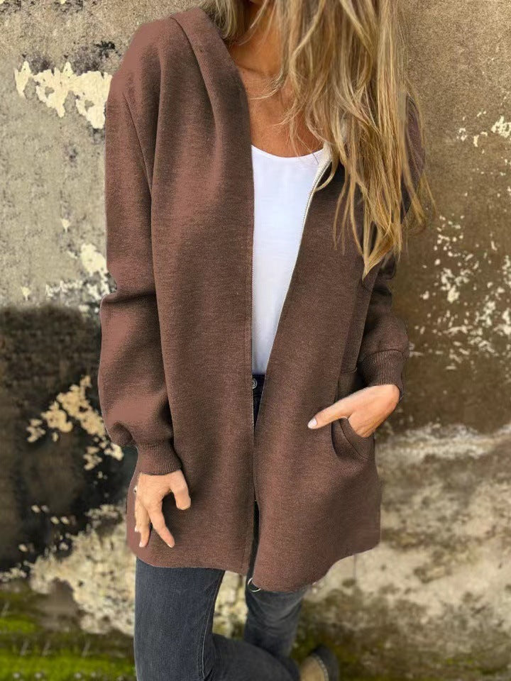 Damern hoodiejacka med långa ärmar och praktisk dragkedja Mirla-Eva Jonsson
