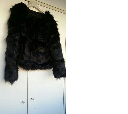 Damern konstfull pälsjacka med mjukt och lyxigt material Mirla-Eva Jonsson