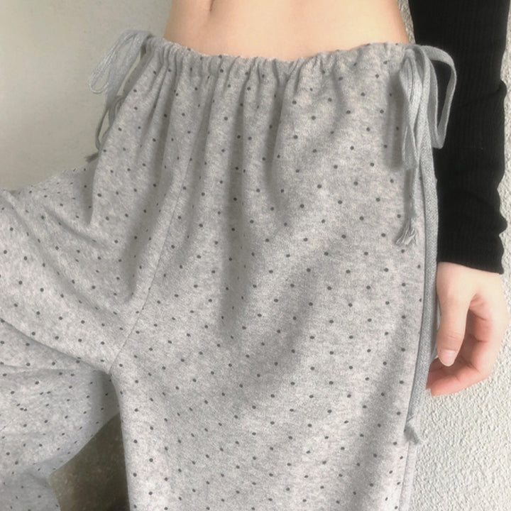 Damern lösa sovbyxor med flexibel midja och dekorativa snören Mirla-Eva Jonsson