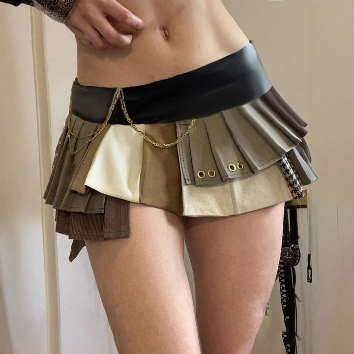 Damern mode mini kjol med olika tygskikt och volanger Mirla-Eva Jonsson