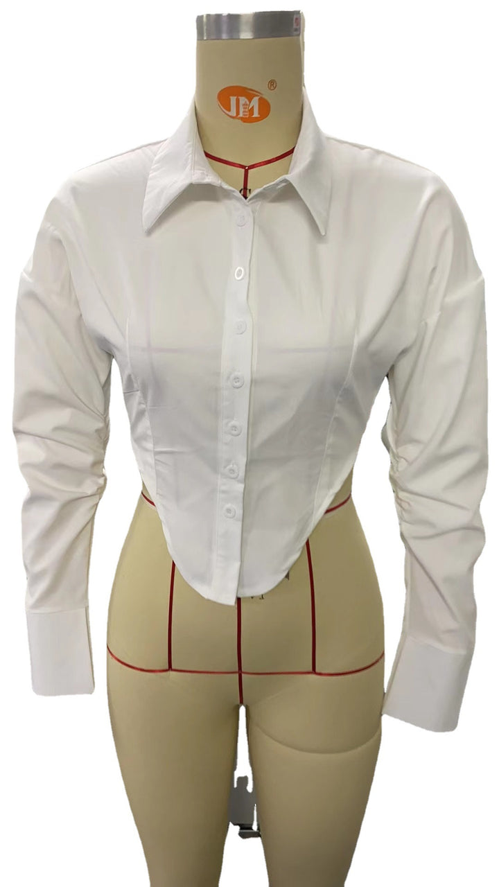 Damern modeblus med elegant figursydd passform och klassisk krage Mirla-Eva Jonsson