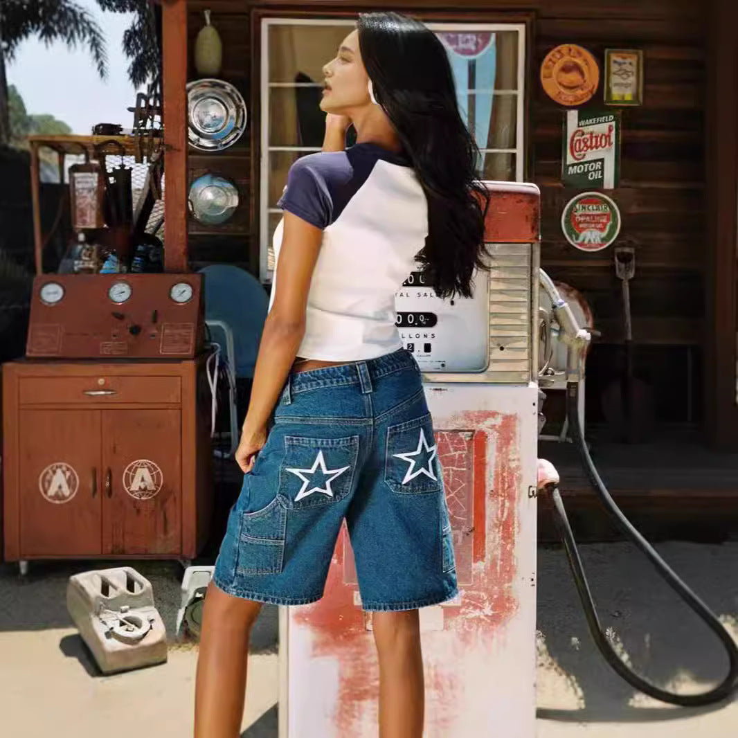 Damern moderiktiga denimshorts i avslappnad skärning med hög midja Mirla-Eva Jonsson
