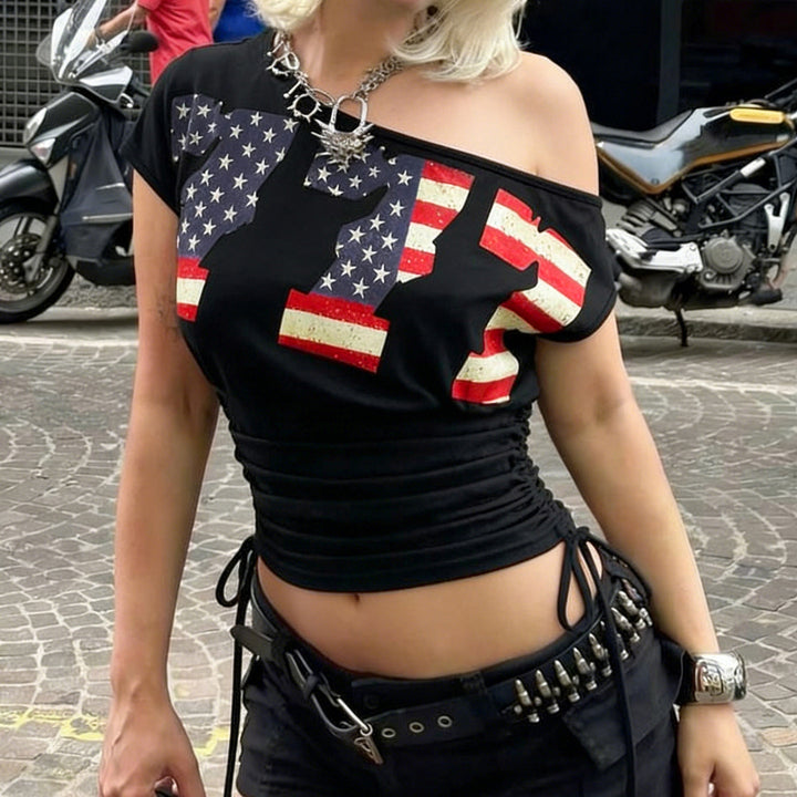 Damern modernt avslappnat crop-top med praktisk volangkant Mirla-Eva Jonsson
