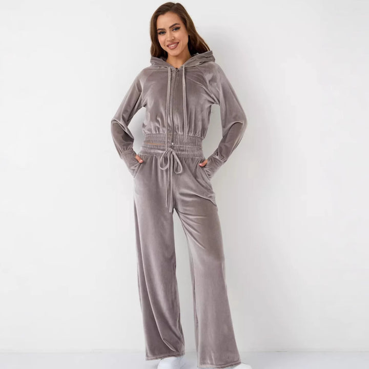 Damern modernt fleece-set med figursydd hoodie och vida byxor Eva Jonsson-Eva Jonsson