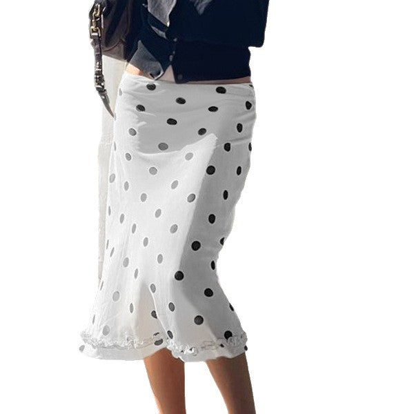 Damern pencil skirt with dots and a nice lace edge Mirla-Eva Jonsson