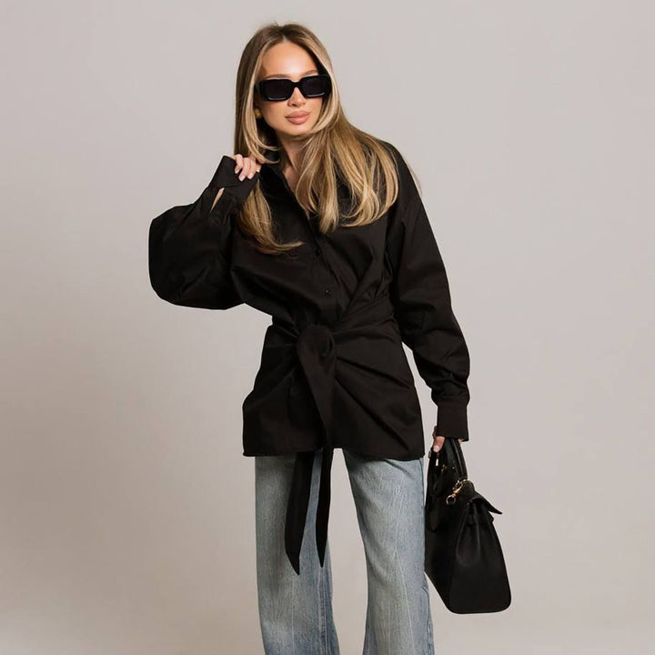 Damern skjortblus med elegant invecklad look Mirla-Eva Jonsson