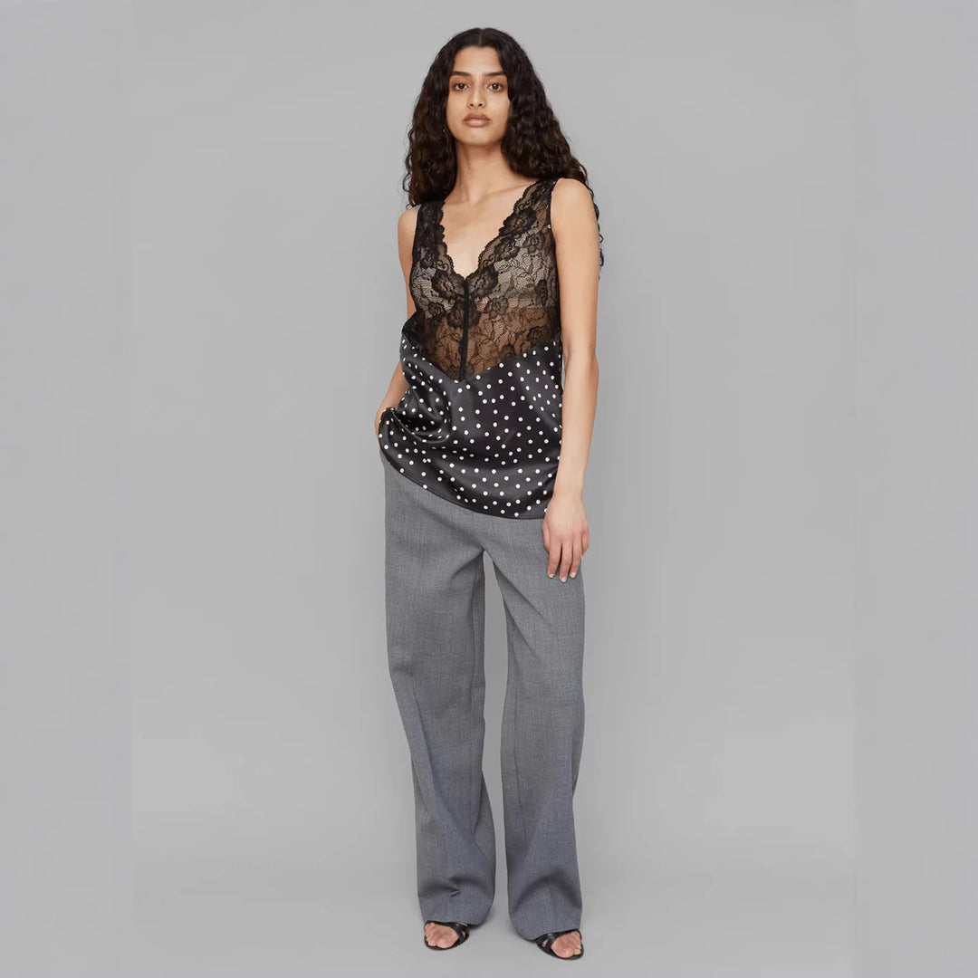 Damern spets-cami med prickar och eleganta detaljer Mirla-Eva Jonsson