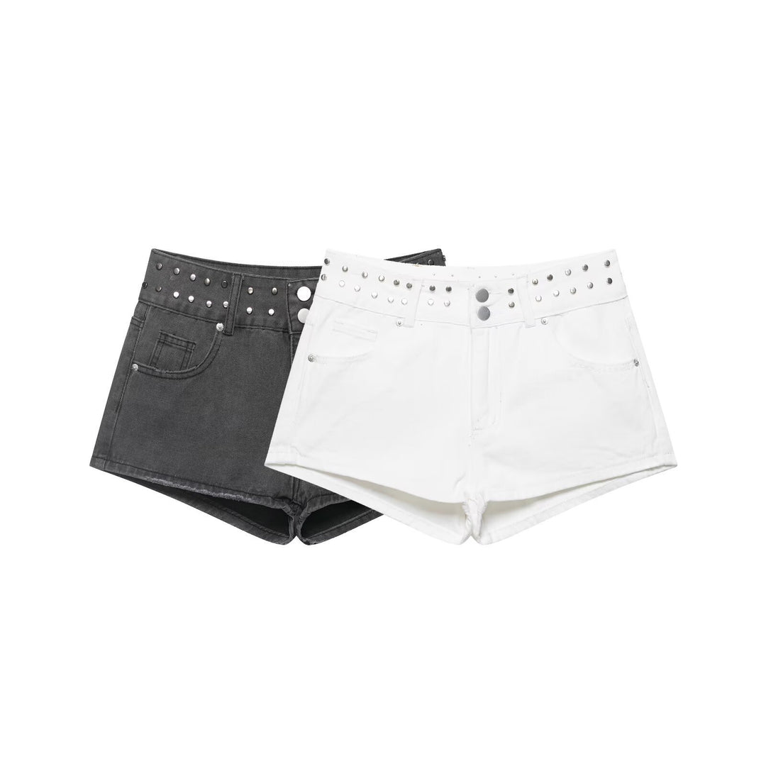 Damern stiliga shorts med metalliska detaljer och hög midja Mirla-Eva Jonsson