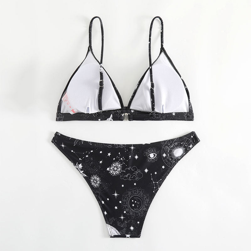 Damern triangelsläp bikini med galaxinspirerat design och justerbara bärremmar Mirla-Eva Jonsson