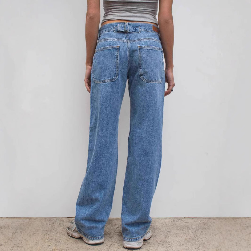 Damern vida jeans med avslappnad passform och fransad fåll Mirla-Eva Jonsson